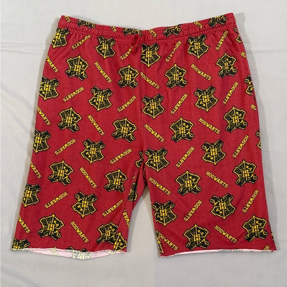 Harry Potter Wizard In‎ World Cutoff Hogwarts Pajama Shorts Size XXL